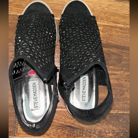 Steve Madden Black Sparkly Sandals - Picture 2 of 6